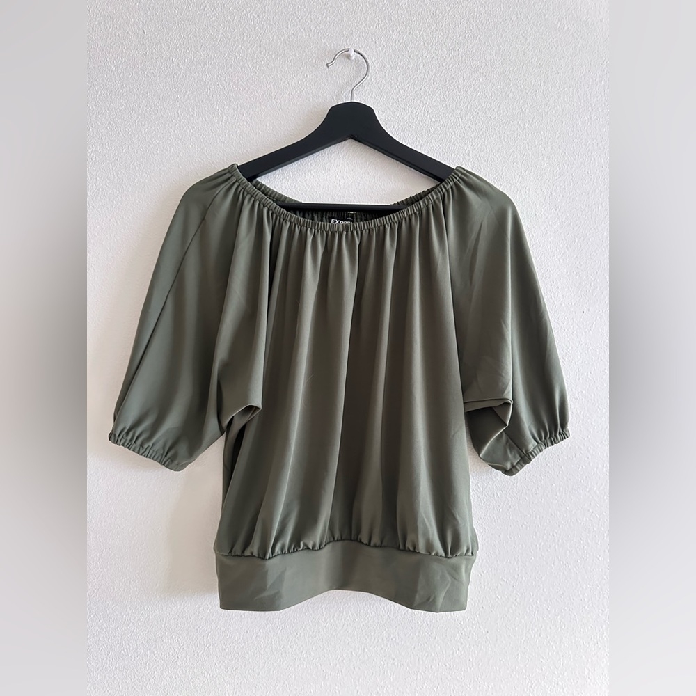 Express - Off Shoulder Blouse in Olive Green XS